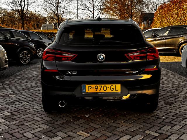 BMW X2 sDrive18i | St.verw | Nav | LMV 18inch | Zw.grille | TrekHaak!