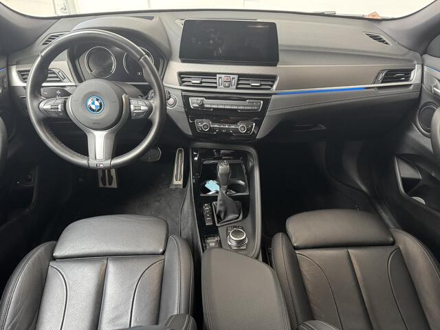 BMW X2 xDrive25e Business Edition Plus | Achteruitrijcamera | Leder | Stoelverwarming | Navigatie | Head-Up Display |