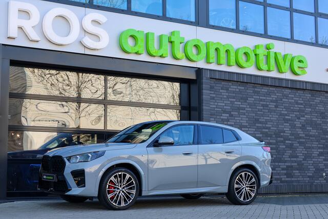 BMW X2 sDrive20i M-Sport | NIEUWSTAAT! | BTW | PANO | HUD | ELEK TREKHAAK | CAMERA ACHTER | SHADOW LINE |