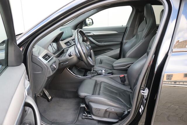 BMW X2 sDrive20i Business Ed. Plus Pano-dak/Leder/20-Inch/Stoelverwarming/Keyfree