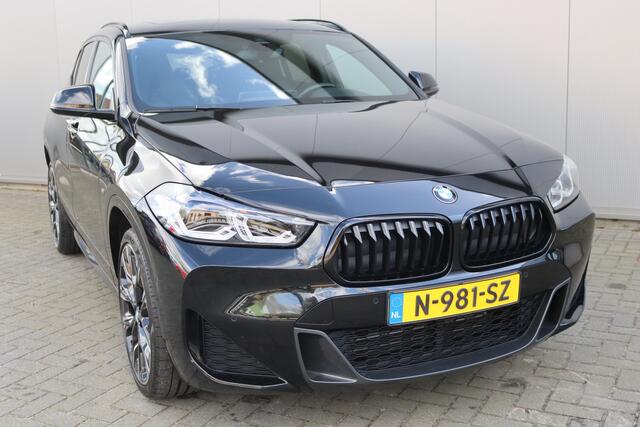 BMW X2 sDrive20i Business Ed. Plus Pano-dak/Leder/20-Inch/Stoelverwarming/Keyfree