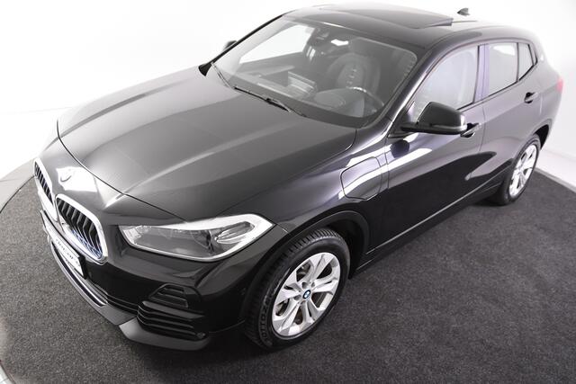 BMW X2 xDrive25e *1ste Eigenaar*HUD*Panoramadak*Camera*