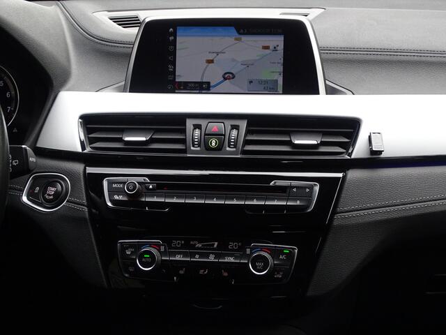 BMW X2 20i sDrive 2.0i Executive Aut. Trekhaak Nw.staat