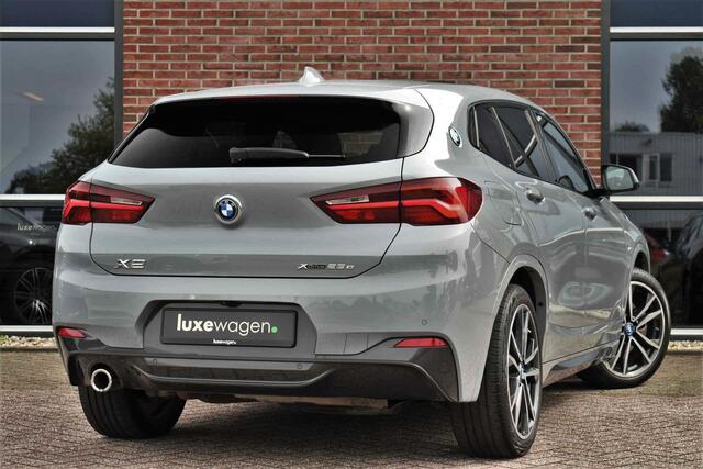 BMW X2 xDrive25e M-Sport Pano M-zetels Camera El-klep 19inch