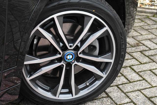 BMW X2 xDrive25e M-Sport Pano HUD El-zetels Camera Carplay 19inch