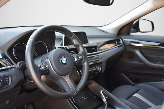 BMW X2 sDrive18i | SPORT STOELEN | 18"LMV | TREKHAAK