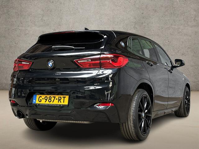 BMW X2 1.8i sDrive M Sport 140Pk Automaat (NAVIGATIE, M PAKKET, BLACK PACK, LEDER, STOELVERWARMING, SPORTSTOELEN, GETINT GLAS, SFEERVERLICHTING, PARKEERSENSOREN, NIEUWSTAAT)
