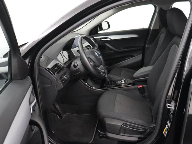 BMW X2 xDrive25e Executive | SOH 88% | Camera | Navigatie | Full LED | Park Assist | Climate control | Bluetooth | Cruise control | 18'' lichtmetalen velgen | PHEV | Plug In