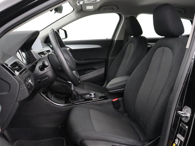 BMW X2 xDrive25e Executive | SOH 88% | Camera | Navigatie | Full LED | Park Assist | Climate control | Bluetooth | Cruise control | 18'' lichtmetalen velgen | PHEV | Plug In