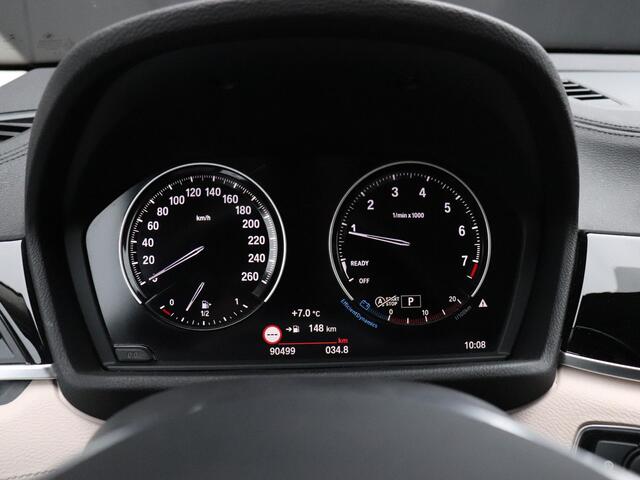 BMW X2 sDrive20i Executive | LEDER | MEMORY | CAMERA | TREKHAAK | CRUISE | NAVI |