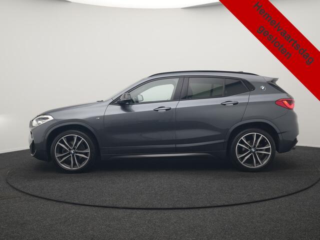 BMW X2 sDrive18i M Sport 140pk Dealer O.H. | Camera | Lederen Sportstoelen Verwarmd | Led Koplampen | Sfeerverlichting | Standkachel | Navigatie | DAB | 19''L.M. |