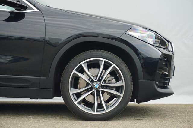 BMW X2 sDrive20i High Executive | Trekhaak | Elektrische stoelen | Stoel & Stuurwielverwarming | 19 Inch