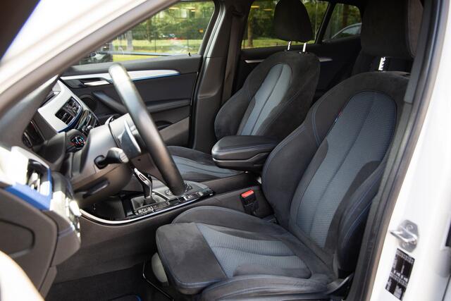 BMW X2 sDrive20i High Executive M-Sport , Adap. cruise, Sfeerverlichting, Stoelverwarming,
