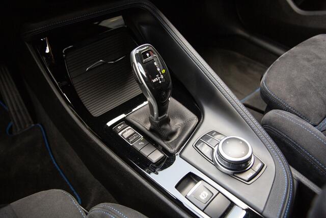 BMW X2 sDrive20i High Executive M-Sport , Adap. cruise, Sfeerverlichting, Stoelverwarming,