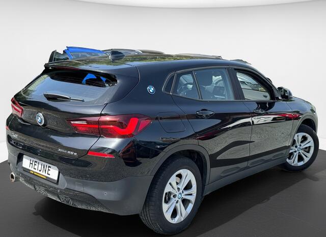 BMW X2 xDrive25e 220PK HIGH EXECUTIVE HEAD UP ,CAMERA