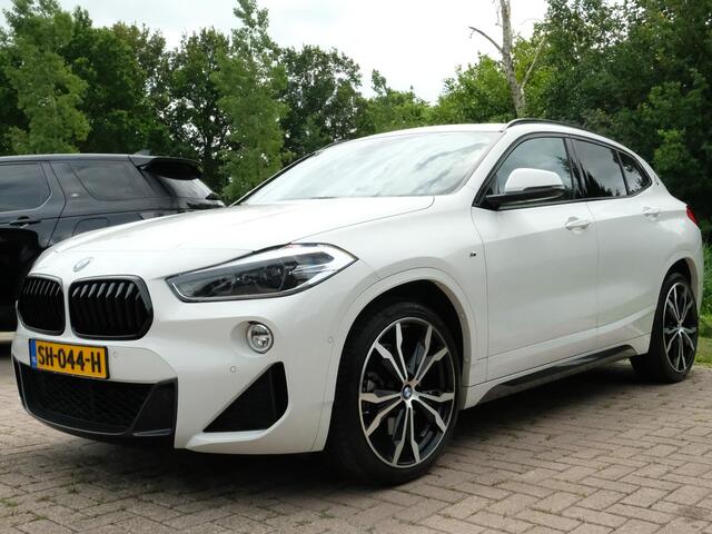 BMW X2 sDrive20i High Executive 190 PK | Panorama dak | Stoelverwarming | Vol lederen bekleding | CarPlay| Elektrische klep | LED verlichting | Lichtmetalen velgen | Achteruitrijcamera |