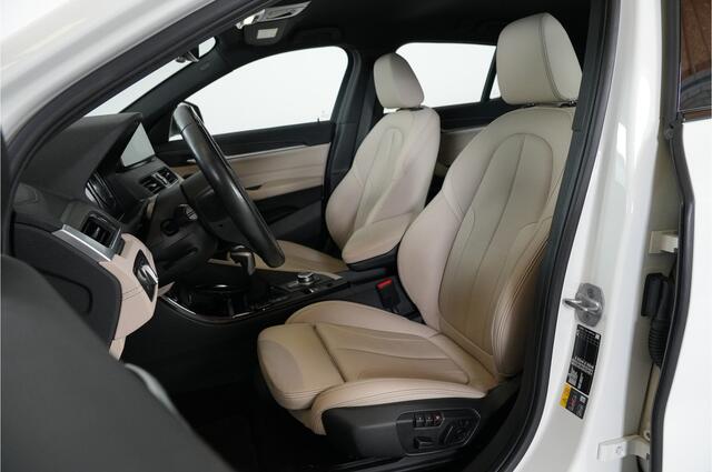 BMW X2 xDrive25e High Executive | M-Sport | Trekhaak | Head-up | Cruise adaptief | Camera | Stl. verw. |