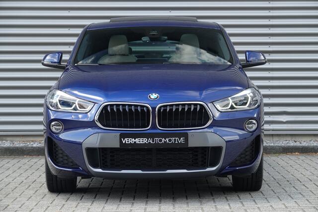 BMW X2 xDrive25d High Executive M-Sport | Panodak | H&K | Trekhaak | ACC | HUD |