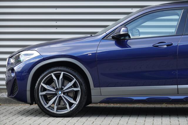BMW X2 xDrive25d High Executive M-Sport | Panodak | H&K | Trekhaak | ACC | HUD |