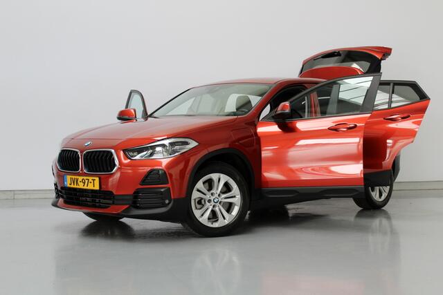 BMW X2 xDrive25e Executive, PHEV HYBRIDE |, RIJKLAAR | HEAD-UP SIAPLAY | CAMERA | FULL LED