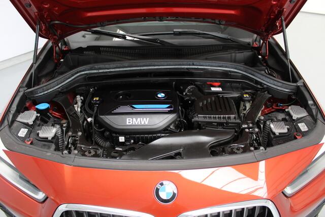 BMW X2 xDrive25e Executive, PHEV HYBRIDE |, RIJKLAAR | HEAD-UP SIAPLAY | CAMERA | FULL LED