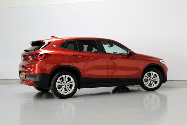 BMW X2 xDrive25e Executive, PHEV HYBRIDE |, RIJKLAAR | HEAD-UP SIAPLAY | CAMERA | FULL LED