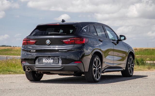 BMW X2 xDrive25e High Executive M PAKKET / CARPLAY / CRUISE CONTROLE / BRUIN LEER / STOELVERWARMING