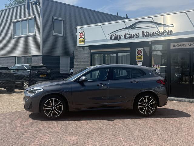 BMW X2 xDrive25e automaat full options M sport pakket panoramadak navi camera climate ctr cruise ctr pdc v/a leder led dealer onderhouden