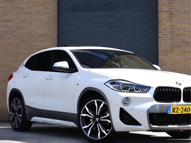 BMW X2 sDrive20i M Sport X Pano | HUD | 20" M | Trekhaak | NL Auto | Leder