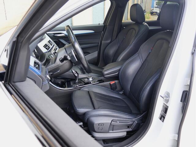 BMW X2 sDrive20i M Sport X Pano | HUD | 20" M | Trekhaak | NL Auto | Leder