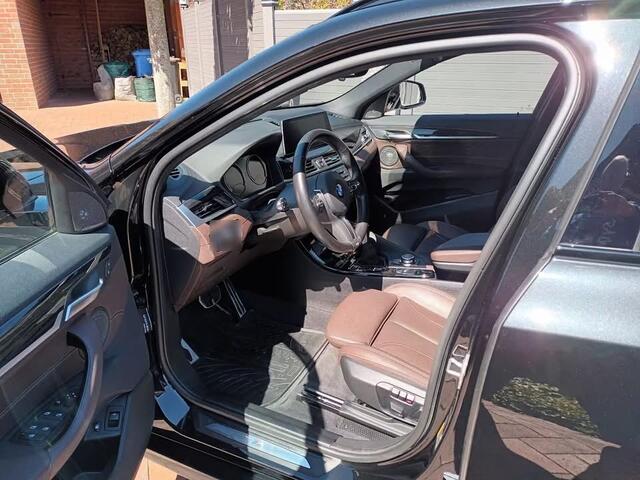 BMW X2 xDrive25e High Executive M Sport Panoramadak Leder 19 Inch Harman-Kardon ACC Elek Stoelverstelling Head-Up Display