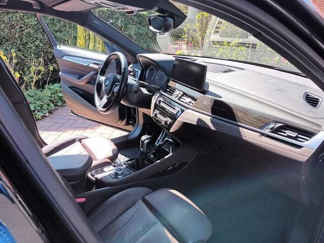 BMW X2 xDrive25e High Executive M Sport Panoramadak Leder 19 Inch Harman-Kardon ACC Elek Stoelverstelling Head-Up Display