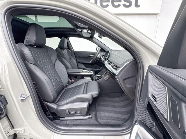 BMW X2 iX2 eDrive20 | 67 kWh | M Sport | Comfort Pack | Innovation Pack | Trekhaak |