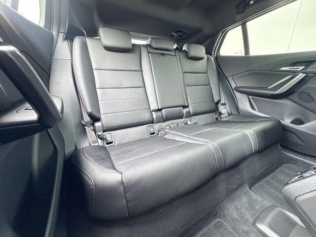 BMW X2 iX2 eDrive20 | 67 kWh | M Sport | Comfort Pack | Innovation Pack | Trekhaak |