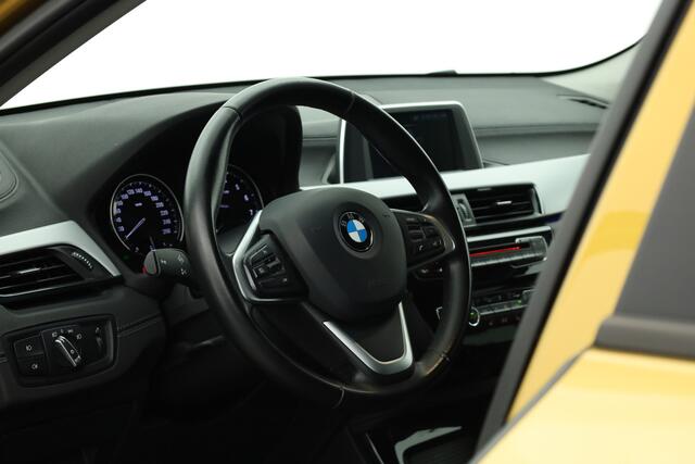 BMW X2 sDrive20i | Navi | Stoelverw. | Elek. Achterklep | Afn. Trekhaak | All Seasons
