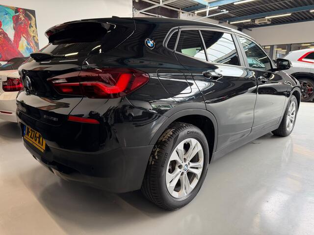 BMW X2 sDrive18i High Executive Edition LED Panoramadak