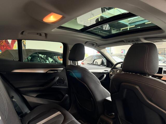 BMW X2 sDrive18i High Executive Edition LED Panoramadak