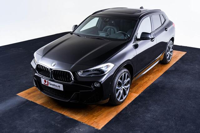 BMW X2 sDrive20i High Executive M Sport - Trekhaak - Panoramadak - Head up - Cruise Control - Driving/Parking Assistant - Comfort Access - Elektrisch inklapbare buitenspiegels - Elektrisch verstelbare lendensteunen -