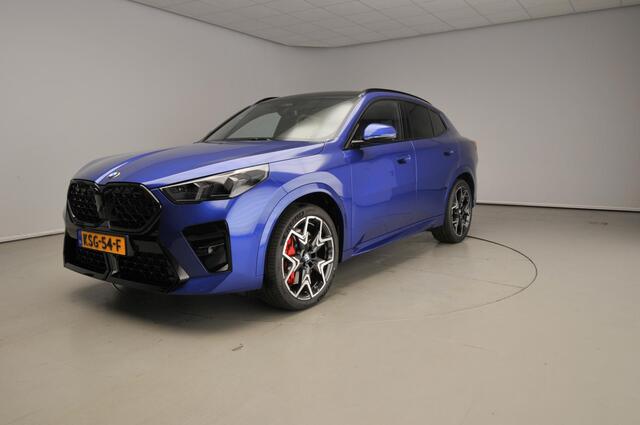 BMW X2 sDrive20i M-Sportpakket Pro / Panoramadak / Trekhaak / Harman-Kardon / Driving assist plus / Alu wielen 20 inch