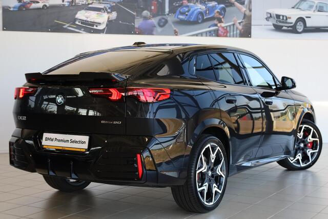 BMW X2 iX2 eDrive20 | M Sport Pro | Panoramadak | Harman/Kardon | Driving Assistant Plus | Trekhaak