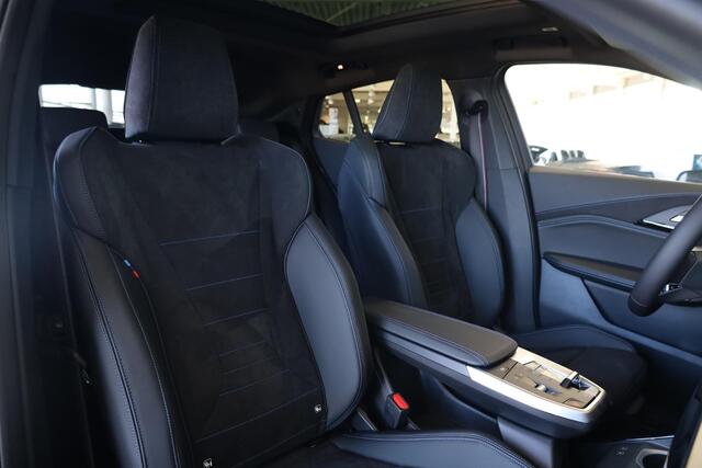 BMW X2 iX2 eDrive20 | M Sport Pro | Panoramadak | Harman/Kardon | Driving Assistant Plus | Trekhaak