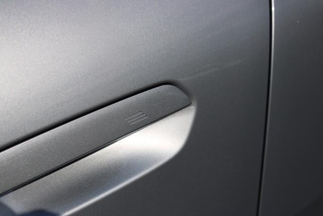 BMW X2 iX2 xDrive30 M Sport / Sportstoelen / Comfort Access / Harman-Kardon / Achteruitrijcamera / Adaptieve LED / Stoelverwarming