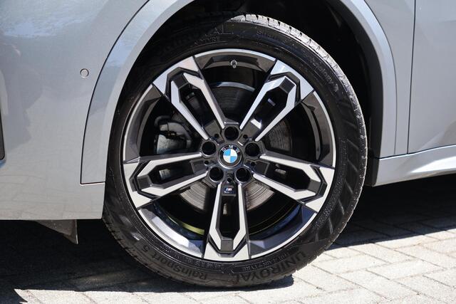 BMW X2 sDrive20i Launch Edition M-Sport | Pano | HUD | Harman Kardon | 360 Camera | Iconic Grille | Stoelverwarming | LED | Keyless | DAB l Etc.