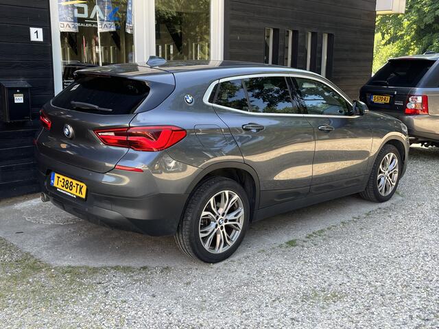 BMW X2 sDrive18i High Executive Edition Aut/Ecc/Leer/Navi/Pano