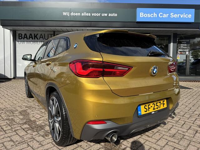 BMW X2 sDrive20i High Executive | Leer | HUD | Panoramadak