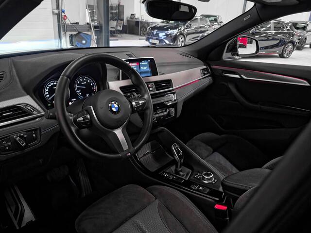 BMW X2 sDrive20i M Sport | Panoramadak | Incl. Grote Beurt + APK | 1e eigenaar | Camera | 19" |