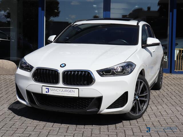 BMW X2 sDrive20i High Executive Edition | M-Pakket | Cruise Control met Remfunctie | Pano | Stoelverwarming | Leer | Elek. Kofferklep | Draadloos Opladen | Privacy Glas | Navi | HiFi-Audio | LED | DAB | Performance Control | M Sport-Chassis