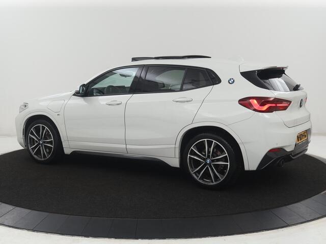 BMW X2 xDrive25e High Executive | Pano-Dak | Stoelverwarming | LED | Navigatie |