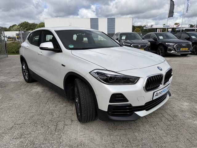 BMW X2 xDrive25e Executive xLine Leder Stoelverwarming Head-Up Display LED Harman-Kardon PDC 18 Inch Garantie t/m 14-05-2028