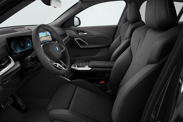 BMW X2 iX2 xDrive30 67 kWh M Sport Edition | M Sportpakket Pro | Innovation Pack | Comfort Pack | Trekhaak